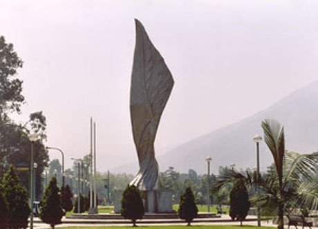 Cap.FAP José A. Quiñones. Héroe de la Aviación Militar. La Molina. Lima